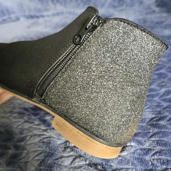 Cat & Jack Black Glitter Ankle Boots - Picture 7 of 16